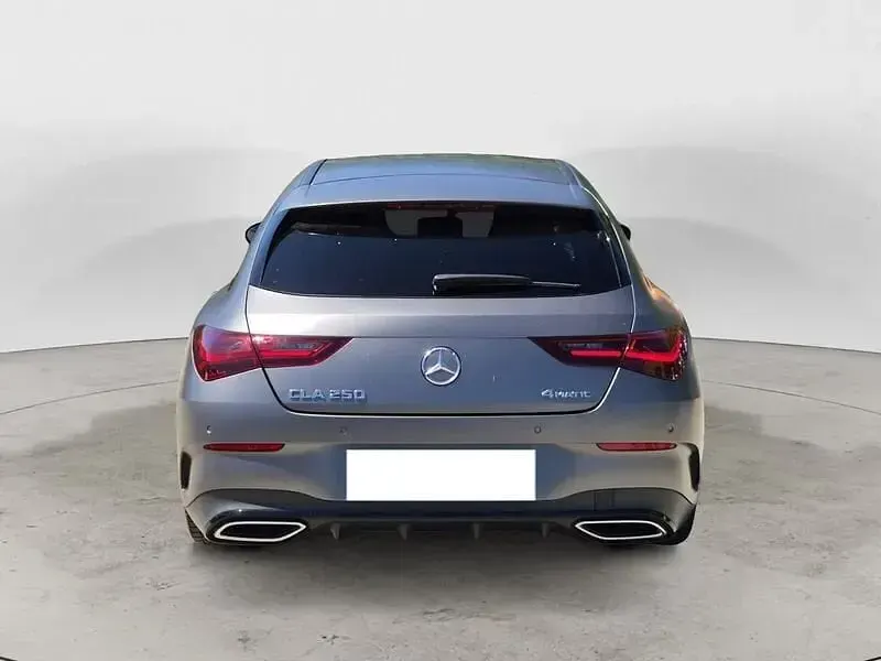Usata Mercedes CLA250e Shooting Brake AMG Line Premium Plus 224 CV (164 kW) 2023 Grigio Station wagon