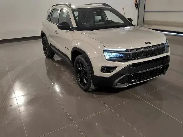 Nuova Jeep Avenger 136 CV (100 kW) 2026 Granite SUV