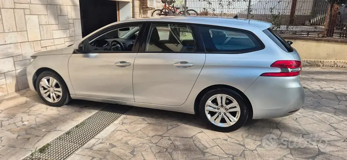 Usata Peugeot 308 SW 99 CV (72 kW) 2016 Grigio Station wagon