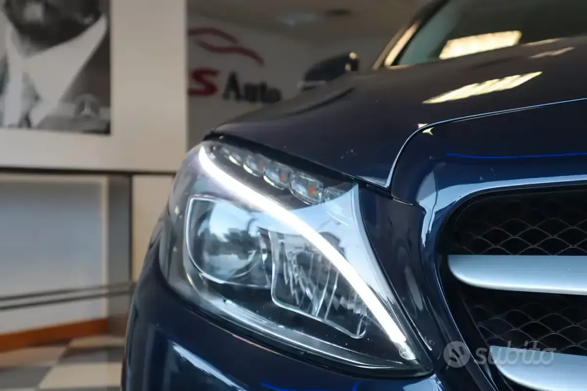 Usata Mercedes C220 170 CV (125 kW) 2015 Blu Station wagon