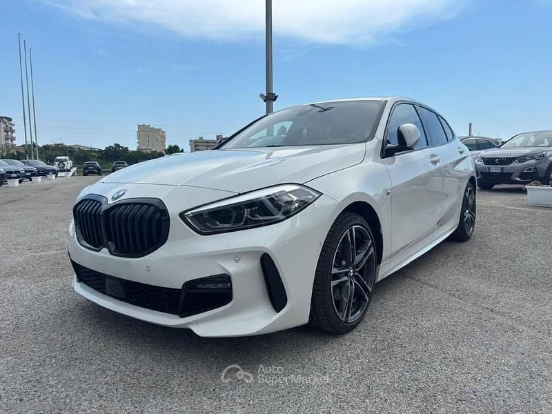 Usata BMW 118 M Sport 150 CV (110 kW) 2024 Bianco Utilitaria