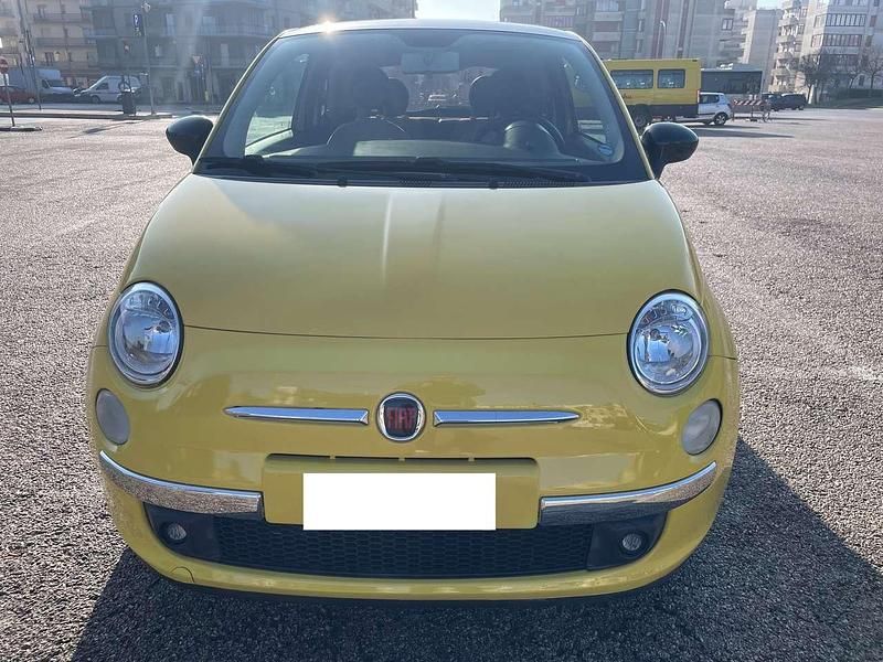 Usata Fiat 500 Lounge 69 CV (50 kW) 2011 Giallo Utilitaria