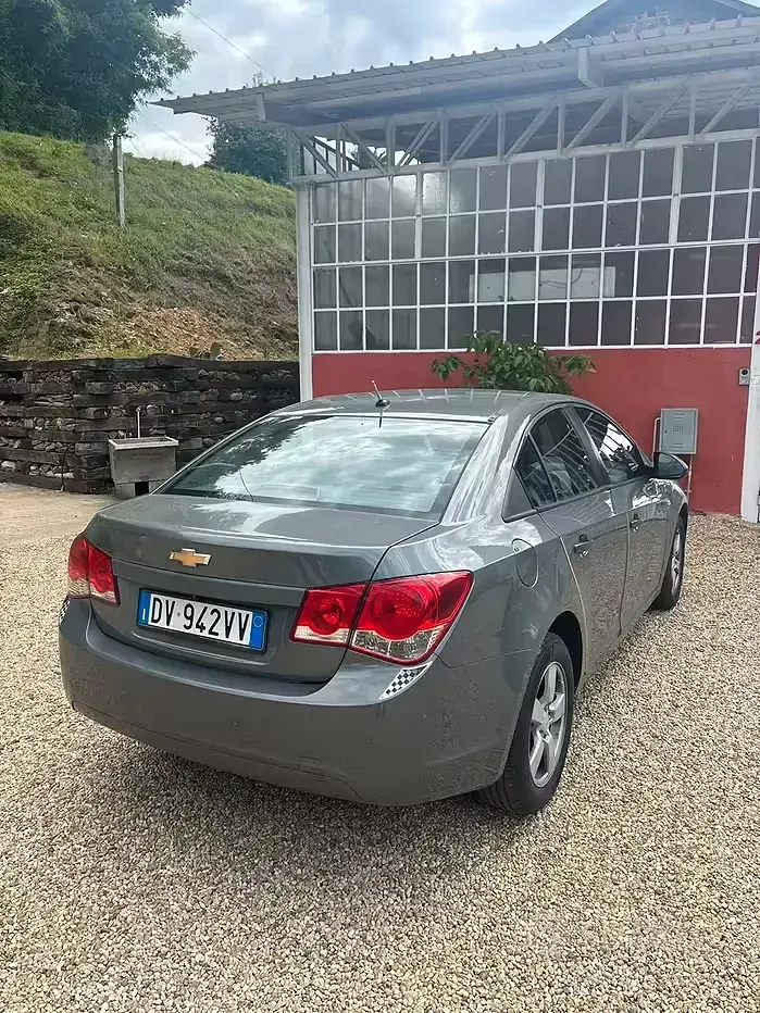 Usata Chevrolet Cruze 113 CV (83 kW) 2009 Grigio Berlina