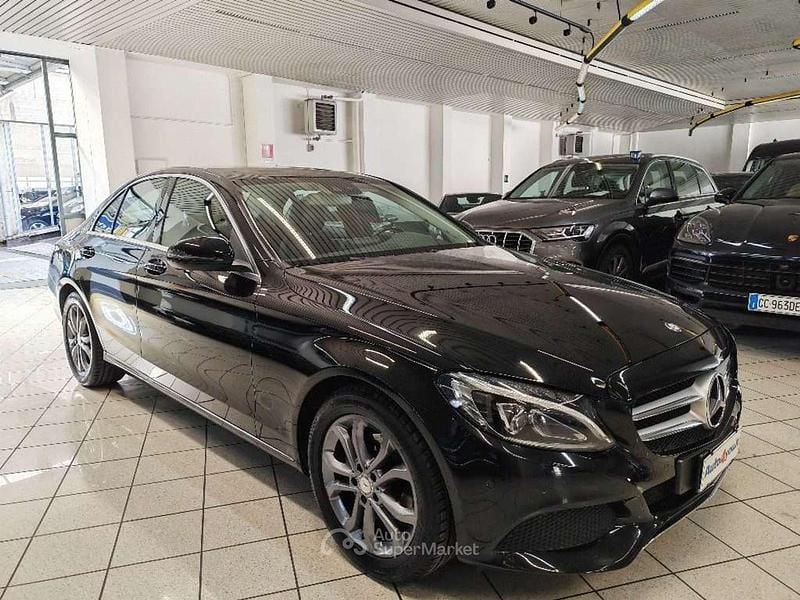 Usata Mercedes C180 Avantgarde 156 CV (114 kW) 2017 Nero Berlina