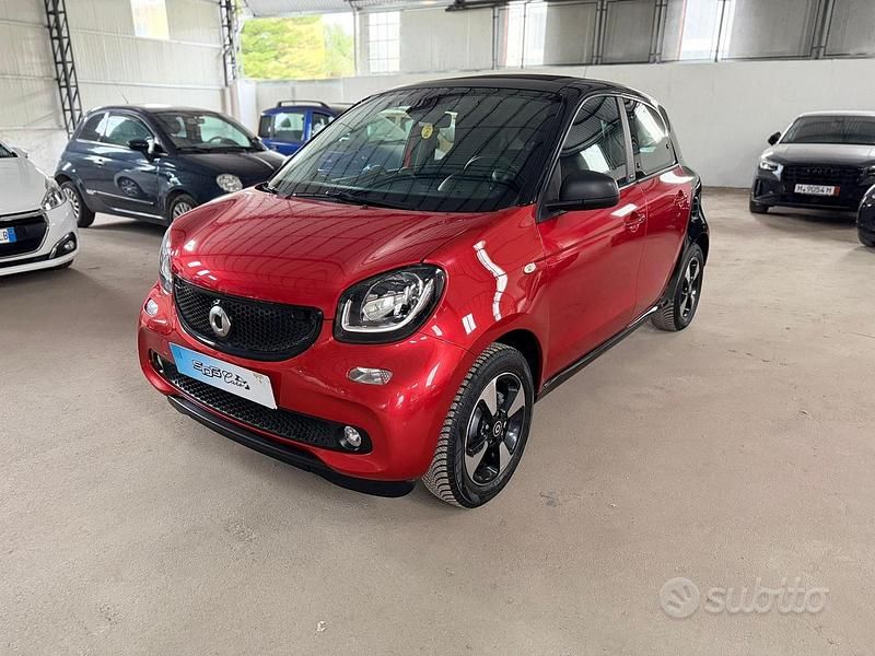 Usata Smart ForFour Passion 89 CV (65 kW) 2017 Rosso Utilitaria