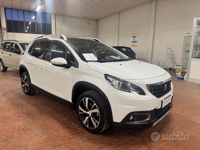 Usata Peugeot 2008 GT-line 99 CV (72 kW) 2017 Bianco SUV
