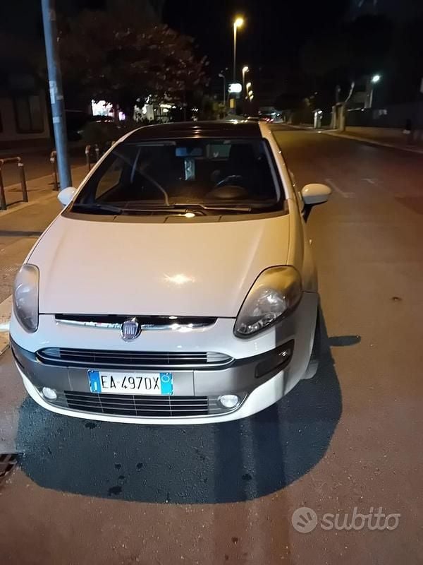 Usata 2009 Fiat Punto Evo Due volumi | 3000 € - Immagine 1/2