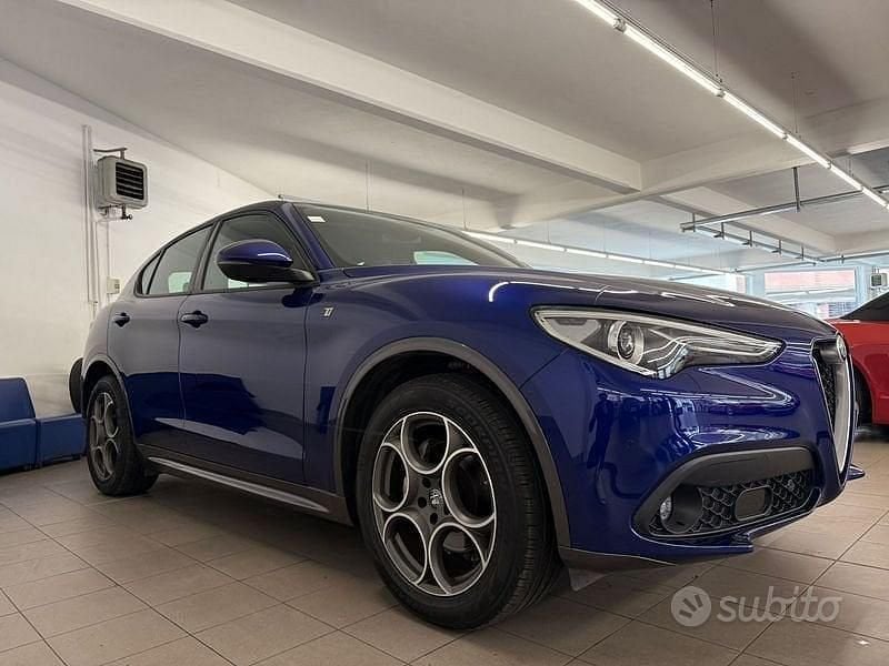 Usata Alfa Romeo Stelvio Ti 210 CV (154 kW) 2022 Blu SUV