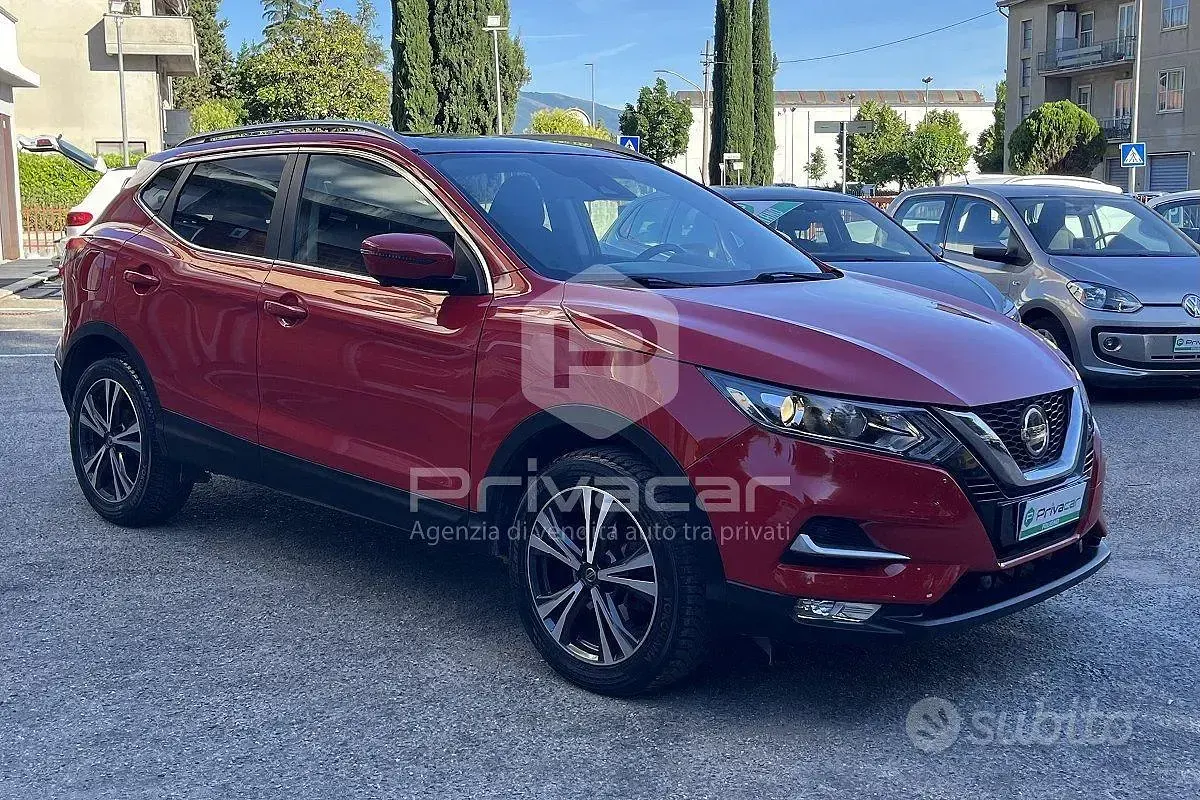 Usata Nissan Qashqai N-Connecta 140 CV (102 kW) 2019 Rosso SUV