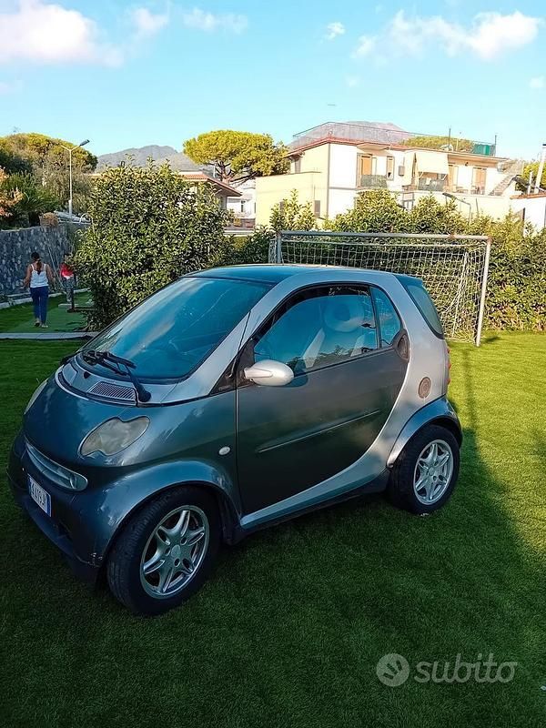 Usata Smart ForTwo Coupé 2002 Utilitaria