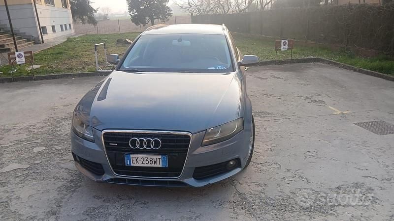 Usata Audi A4 131 CV (96 kW) 2011 Grigio Station wagon