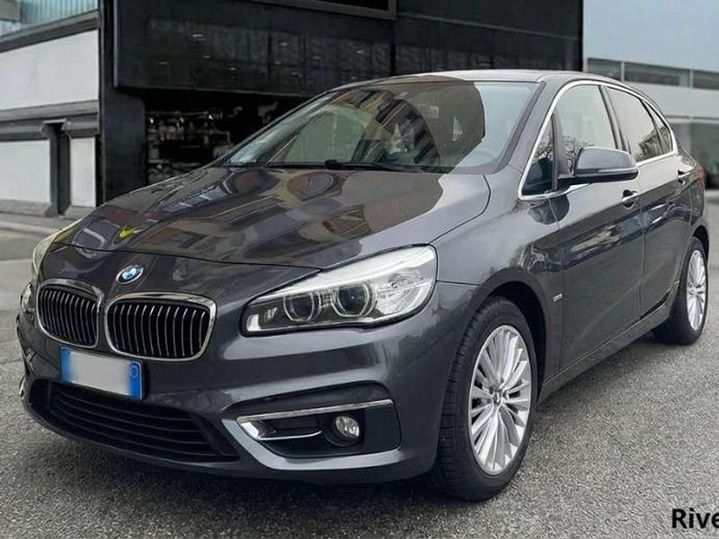 Usata BMW 216 Active Tourer Luxury Line 116 CV (85 kW) 2016 Grigio Monovolume