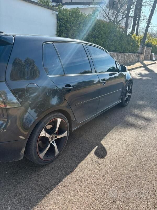 Usata VW Golf IV GTI 200 CV (147 kW) 2005 Berlina