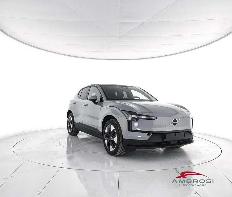 Nuova Volvo EX30 Core 149 kW (203 CV) 2026 Crystal white SUV