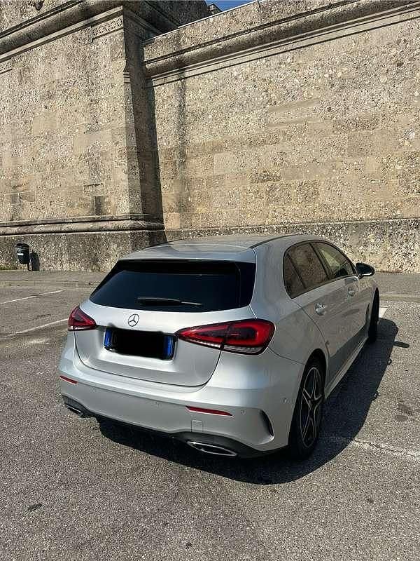 Usata Mercedes A180 Premium 116 CV (85 kW) 2020 Berlina