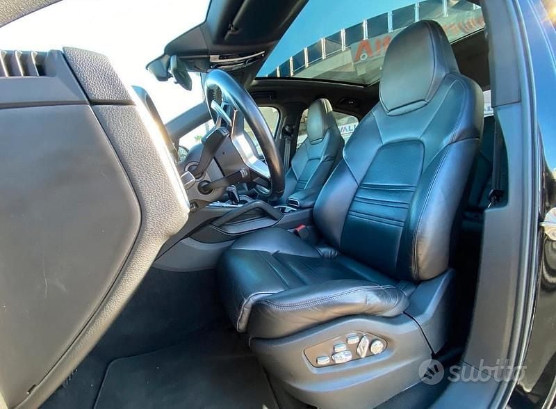 Usata Porsche Cayenne 340 CV (250 kW) 2019 Nero SUV