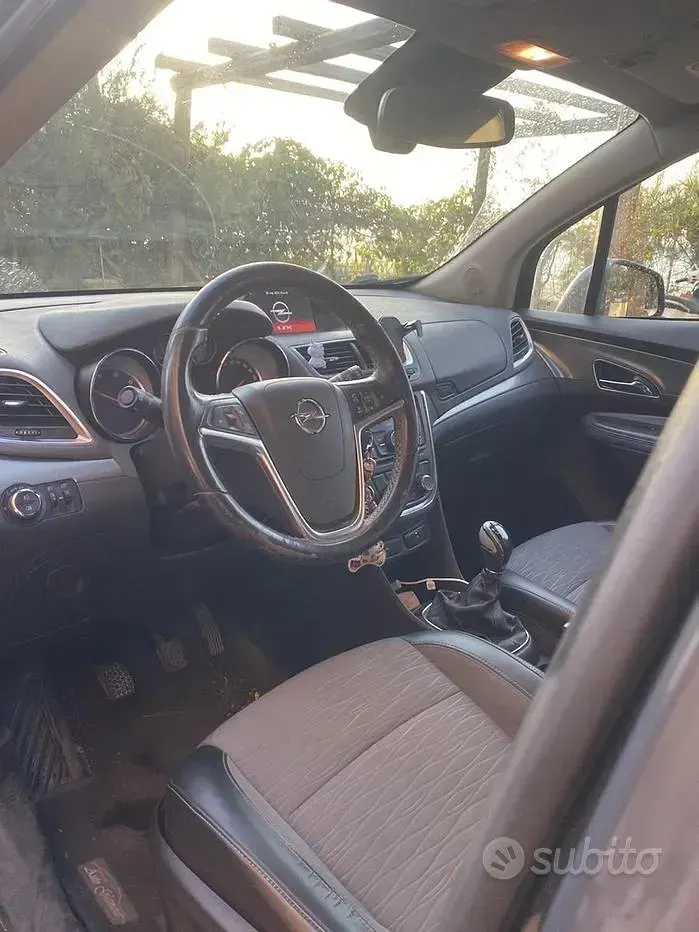 Usata Opel Mokka 131 CV (96 kW) 2014 Grigio SUV