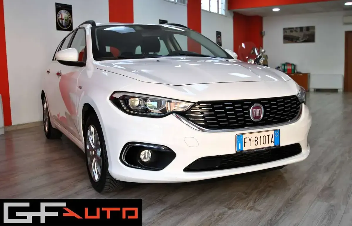 Usata Fiat Tipo Lounge 95 CV (69 kW) 2019 Bianco Station wagon