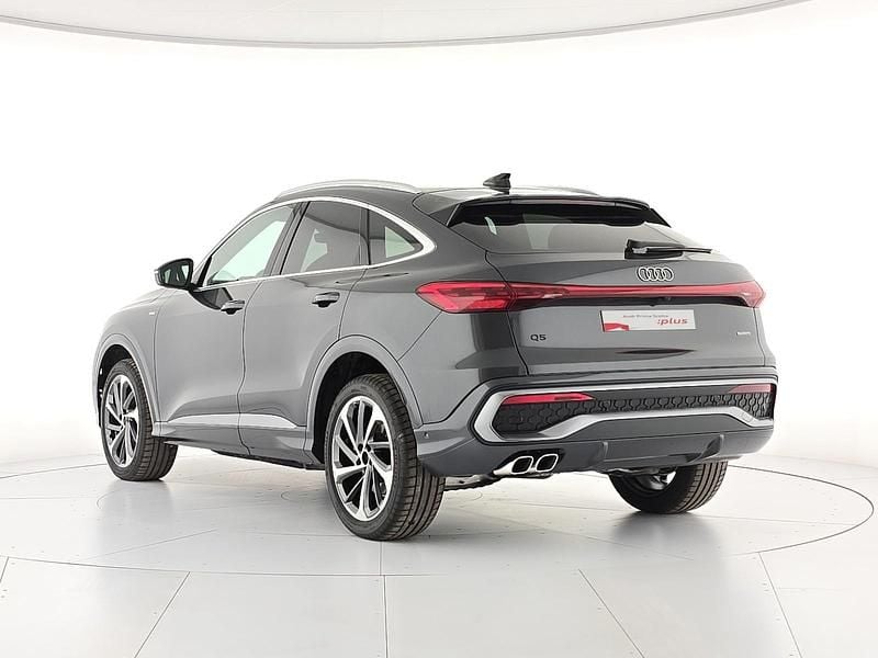 Nuova Audi Q5 Sportback S-Line 204 CV (150 kW) 2025 Grigio SUV