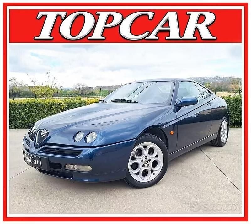 Usata Alfa Romeo GTV 144 CV (105 kW) 2001 Blu Coupé