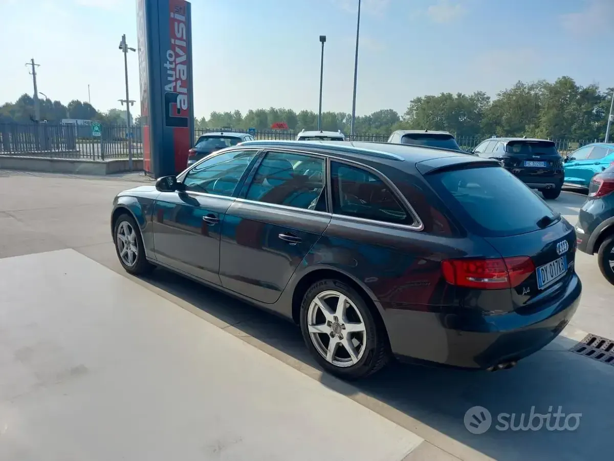 Usata Audi A4 Advanced 120 CV (88 kW) 2010 Grigio Station wagon