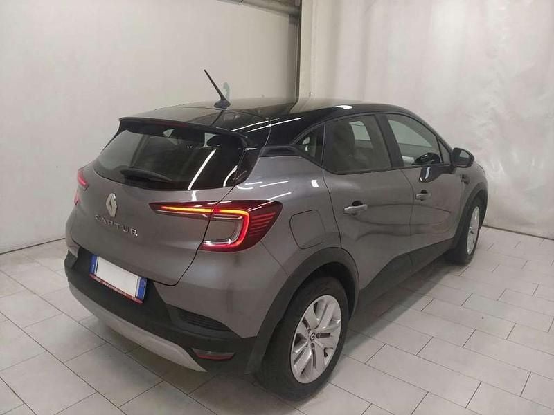 Usata Renault Captur Zen 101 CV (74 kW) 2021 Grigio SUV