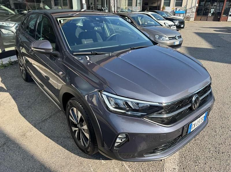 Usata VW Taigo Life 110 CV (80 kW) 2023 Smoky grey metal. SUV