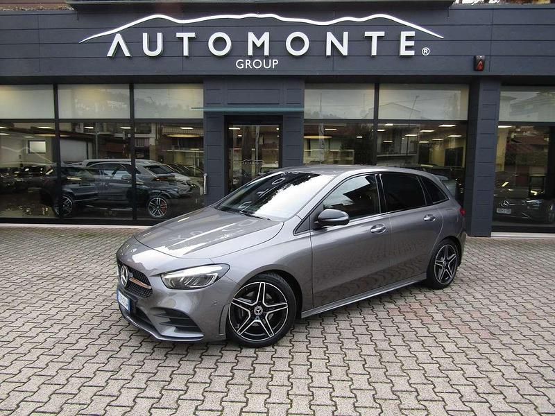 Grigio montagna Usata 2024 Mercedes B200 AMG Line Premium Monovolume | 29.900 € (Buon prezzo) - Immagine 1/4