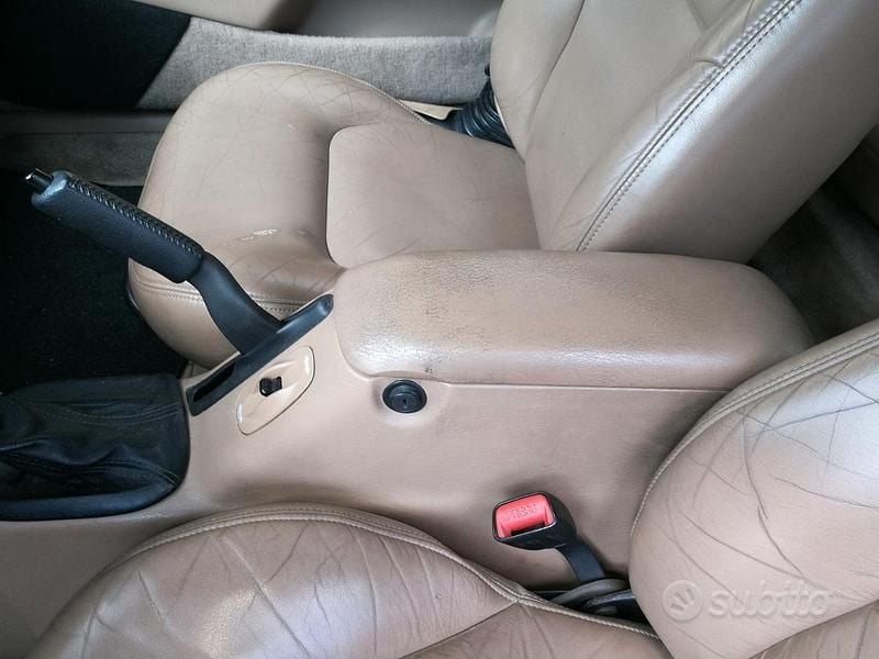 Usata Chrysler Stratus 132 CV (97 kW) 1997 Nero Cabrio