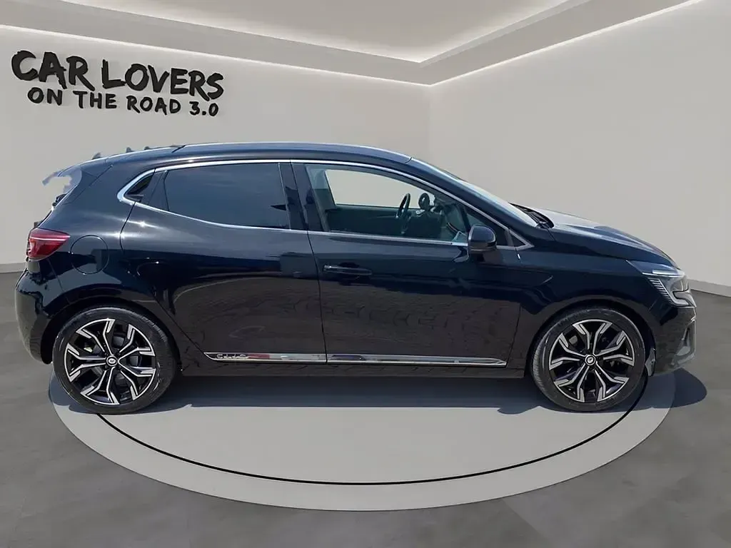 Usata Renault Clio Intens 140 CV (102 kW) 2021 Nero Utilitaria