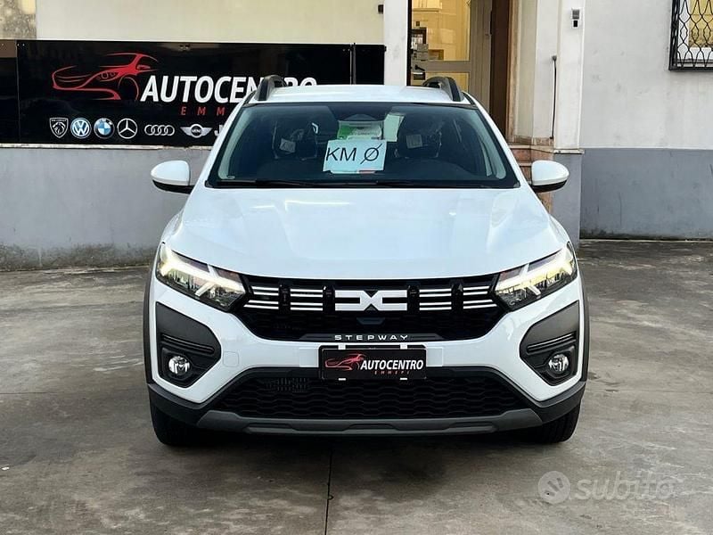 Nuova Dacia Sandero Expression 101 CV (74 kW) 2025 Bianco Berlina