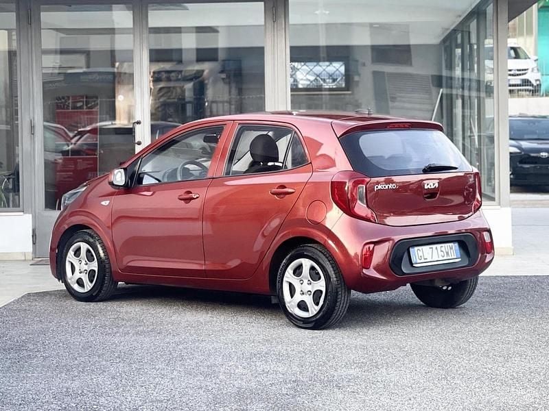 Usata Kia Picanto 65 CV (47 kW) 2022 Rosso Utilitaria