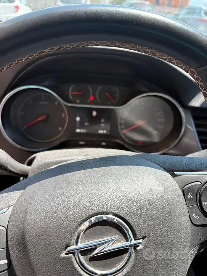 Usata Opel Crossland 99 CV (72 kW) 2018 Bianco SUV