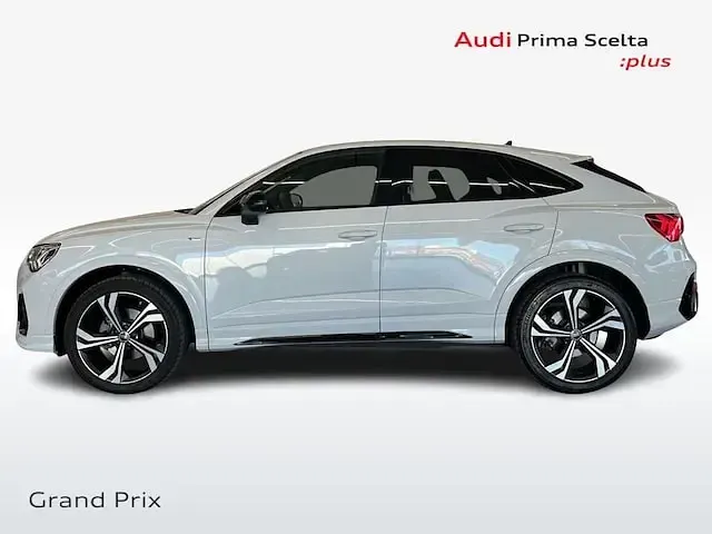 Usata Audi Q3 Sportback Comfort 150 CV (110 kW) 2025 Bianco ghiaccio metallizzato SUV