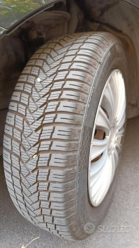 Usata Toyota Yaris Sol 87 CV (63 kW) 2006 Nero Utilitaria