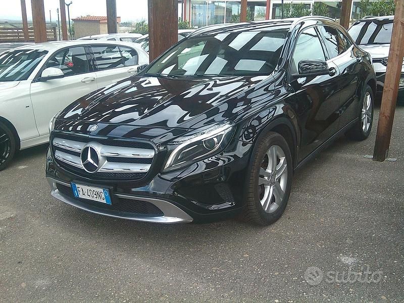 Nero Usata 2015 Mercedes 200 Executive Station wagon | 10.900 € (Buon prezzo) - Immagine 1/4