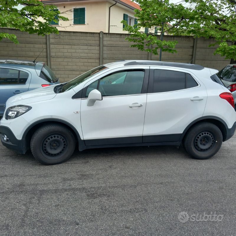 Usata Opel Mokka Cosmo 131 CV (96 kW) 2015 Bianco SUV