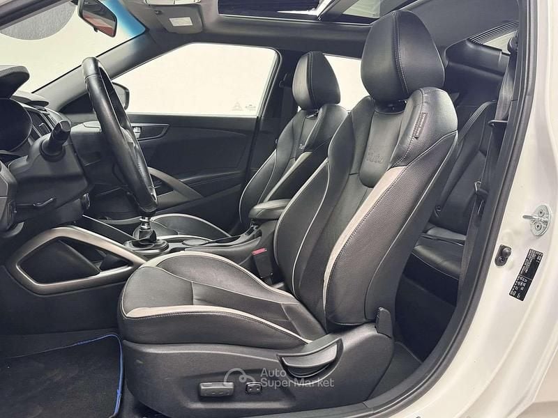 Usata Hyundai Veloster Turbo 186 CV (136 kW) 2013 Bianco Utilitaria