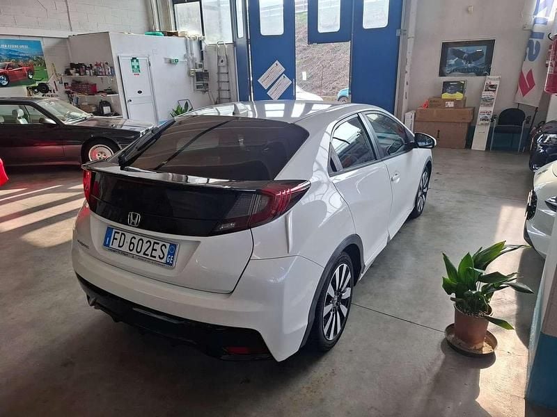 Usata Honda Civic Elegance 120 CV (88 kW) 2016 Bianco Berlina