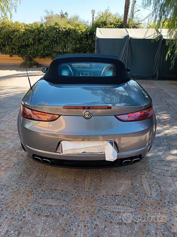 Grigio Usata 2008 Alfa Romeo Spider Cabrio | 14.900 € - Immagine 1/4