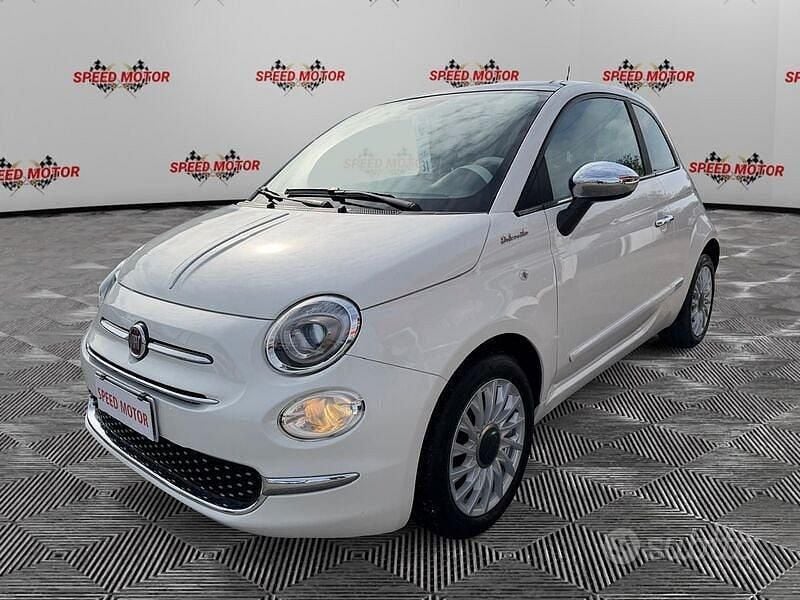 Begagnad Fiat 500 Dolcevita 70 HK (51 kW) 2022 Vit Sedan