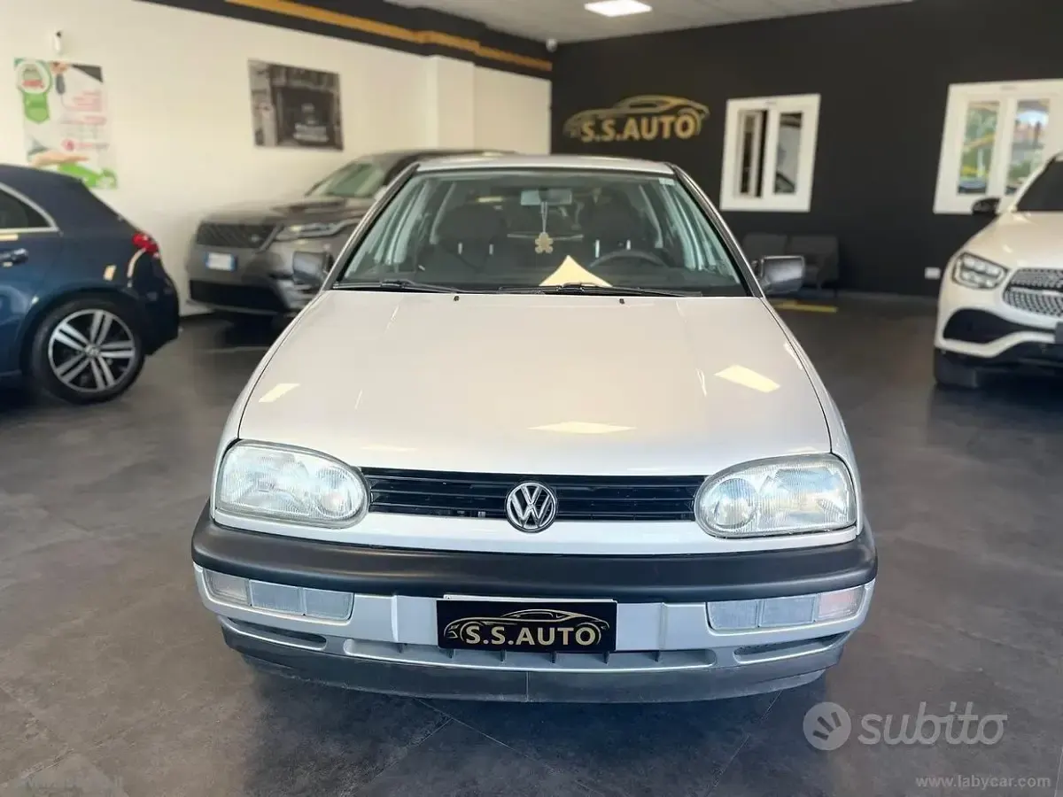 Usata VW Golf III 75 CV (55 kW) 1997 Grigio Berlina