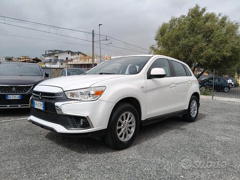 Usata Mitsubishi ASX Instyle 117 CV (86 kW) 2018 Bianco SUV