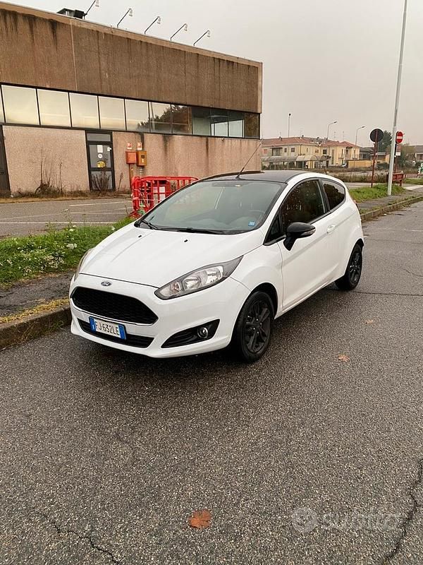 Usata 2017 Ford Fiesta Berlina | 7500 € (Super prezzo) - Immagine 1/4
