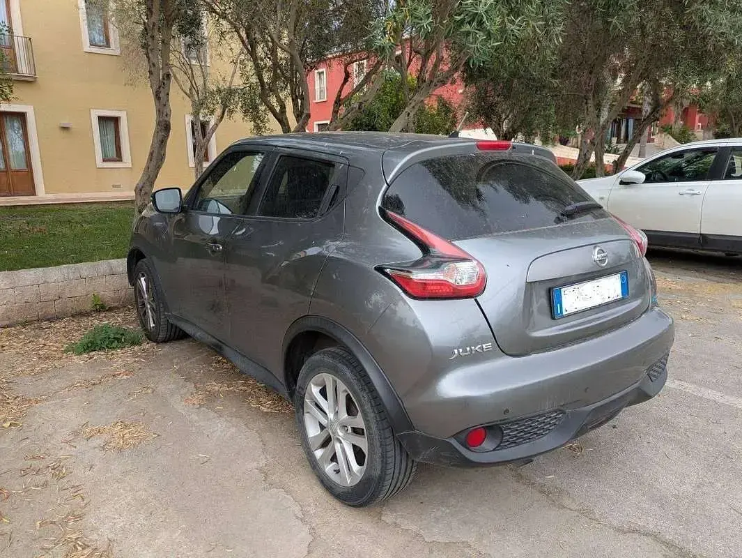 Usata Nissan Juke Acenta 110 CV (80 kW) 2016 Grigio SUV
