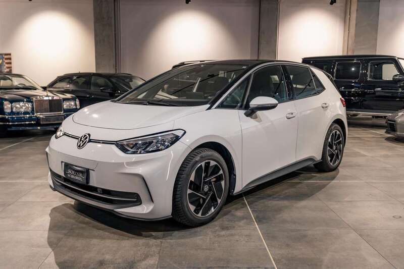Bianco Usata 2023 VW ID.3 Pro Performance Due volumi | 26.890 € (Buon prezzo) - Immagine 1/4