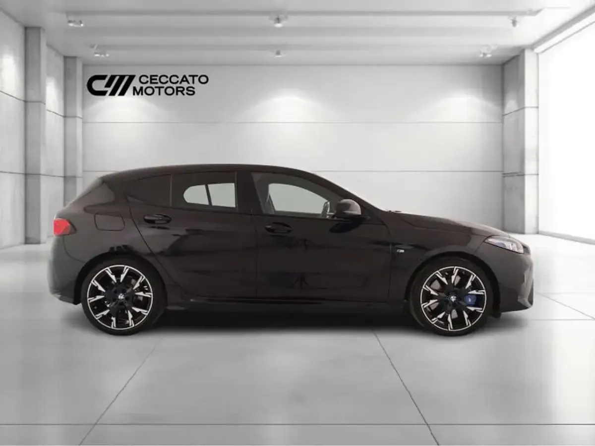 Usata BMW 120 M Sport 163 CV (119 kW) 2025 Nero Utilitaria