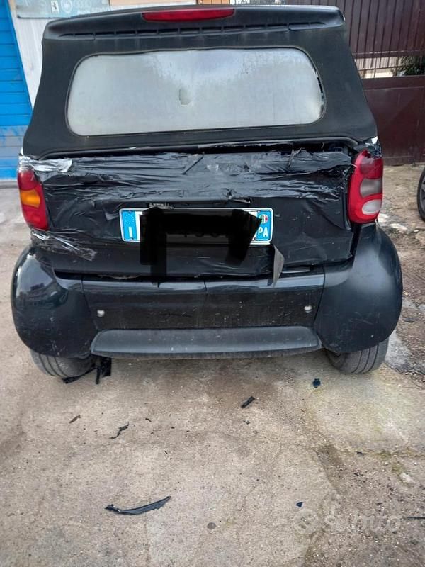 Usata Smart ForTwo Cabrio Passion 61 CV (44 kW) 2000 Nero Cabrio