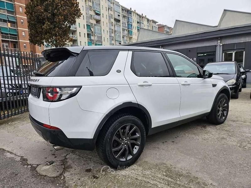 Gebraucht Land Rover Discovery Sport 150 PS (110 kW) 2018 Weiß SUV