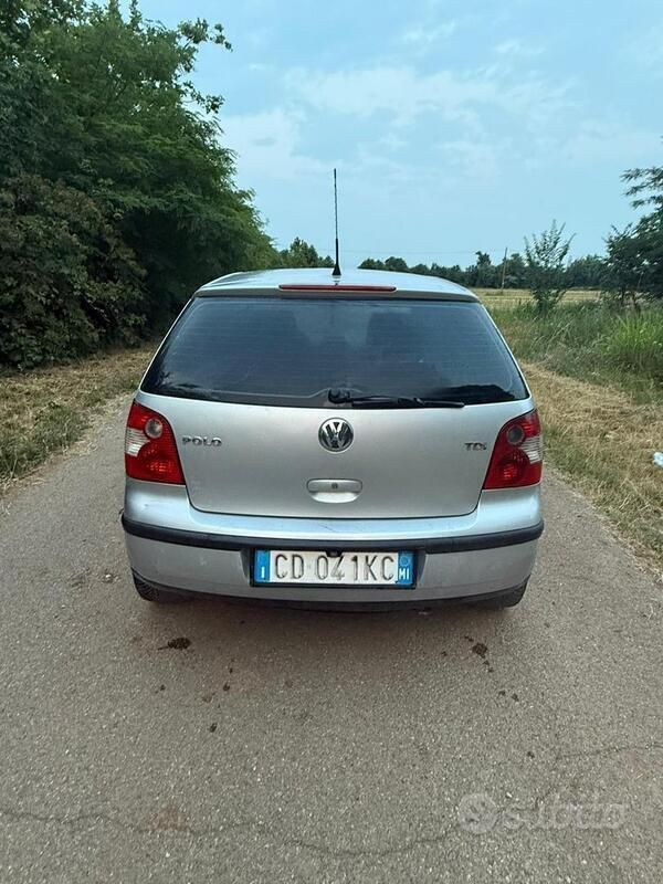 Usata VW Polo 75 CV (55 kW) 2002 Grigio Berlina